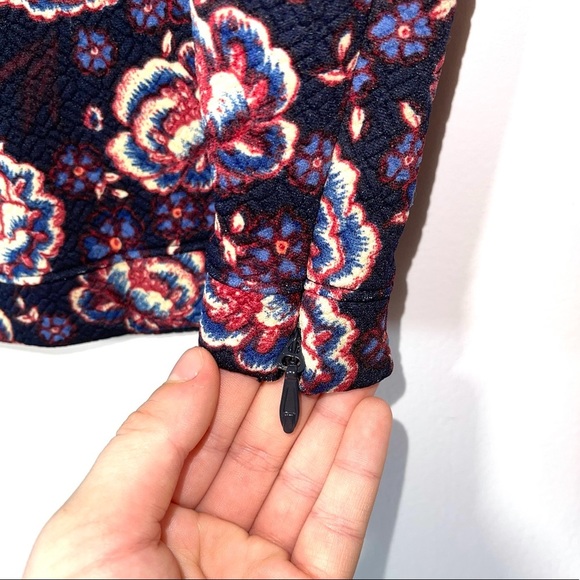 Hollister Purple Floral Print Quilted Cropped Tank Top Small Women’s - Picture 5 of 11